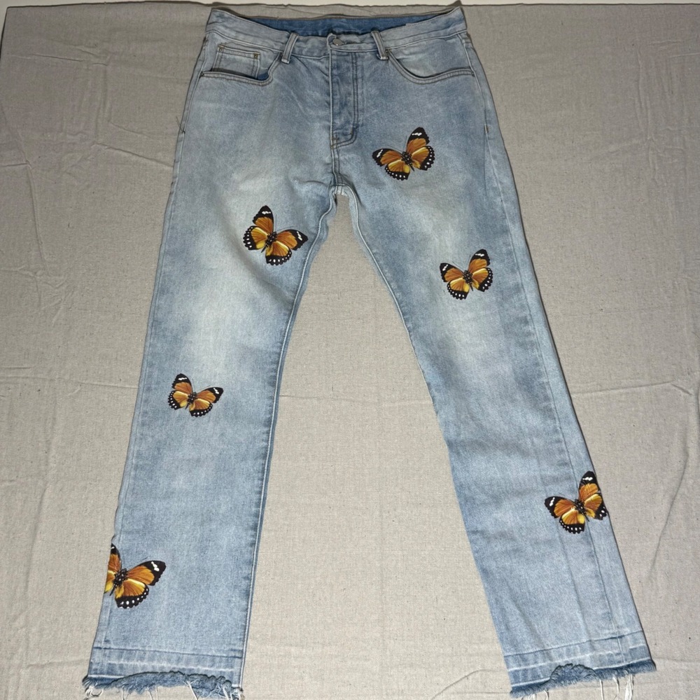 MNML Butterfly Graphic Light Wash Straight Leg Raw Hem Jeans Mens 34